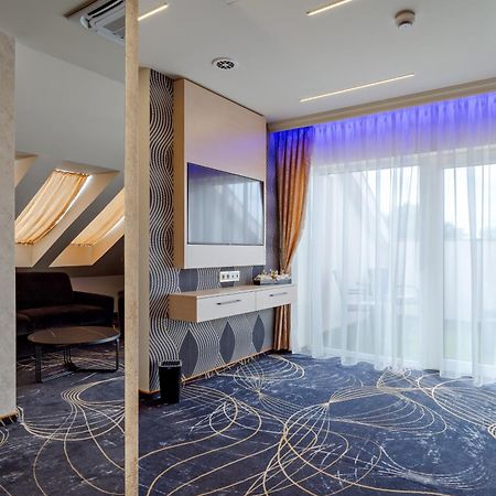 Diamond Panzio Bed & Breakfast ไฮจ์ดุสโซบอสโล ภายนอก รูปภาพ