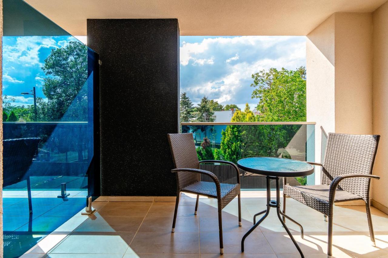Diamond Panzio Bed & Breakfast ไฮจ์ดุสโซบอสโล ภายนอก รูปภาพ