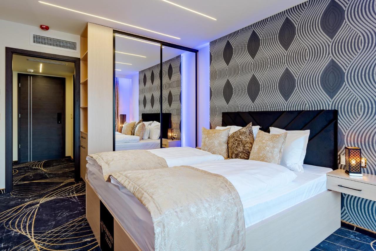 Diamond Panzio Bed & Breakfast ไฮจ์ดุสโซบอสโล ภายนอก รูปภาพ