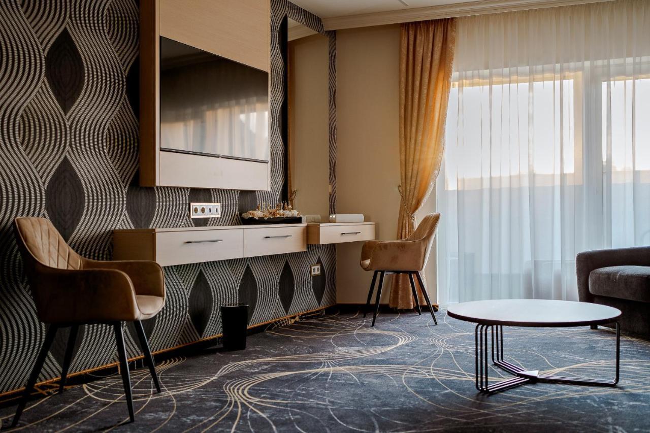 Diamond Panzio Bed & Breakfast ไฮจ์ดุสโซบอสโล ภายนอก รูปภาพ