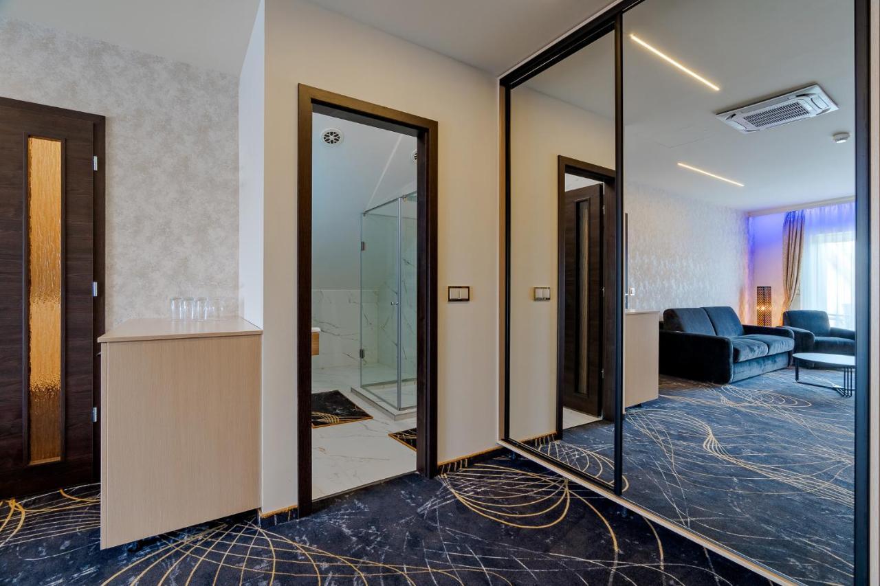 Diamond Panzio Bed & Breakfast ไฮจ์ดุสโซบอสโล ภายนอก รูปภาพ
