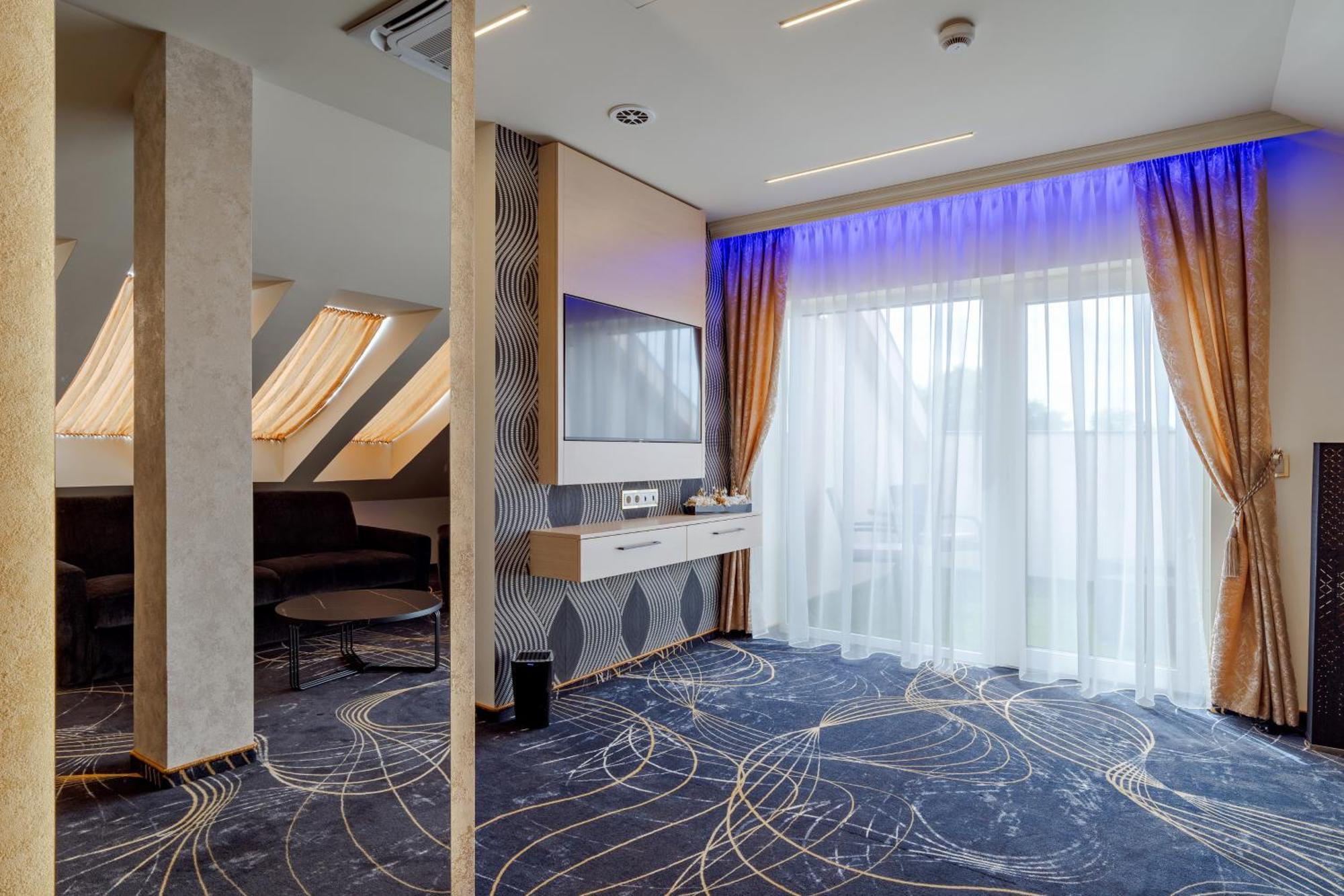 Diamond Panzio Bed & Breakfast ไฮจ์ดุสโซบอสโล ภายนอก รูปภาพ