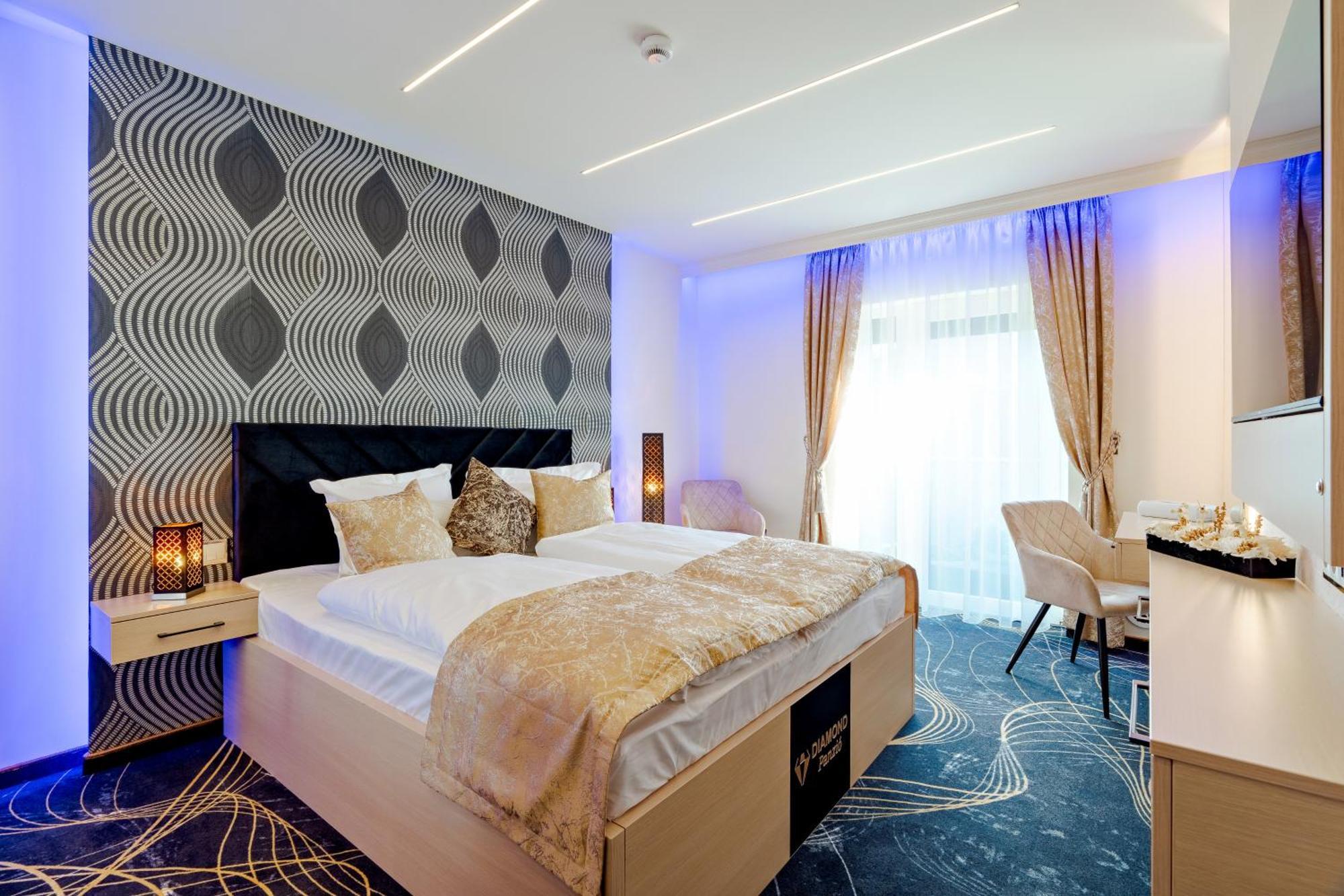 Diamond Panzio Bed & Breakfast ไฮจ์ดุสโซบอสโล ภายนอก รูปภาพ