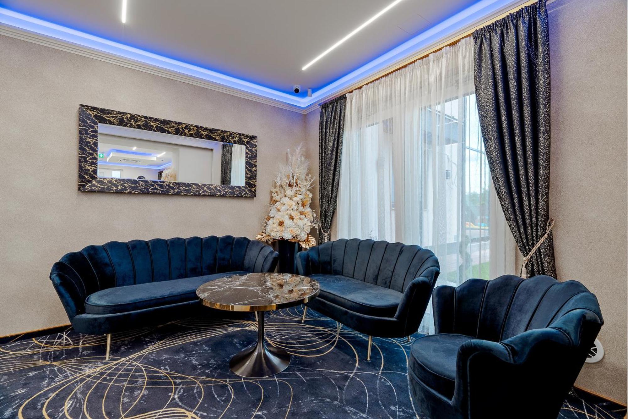 Diamond Panzio Bed & Breakfast ไฮจ์ดุสโซบอสโล ภายนอก รูปภาพ